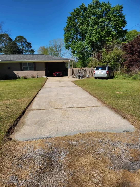 Concrete Driveway Cleaning in Opp, Alabama